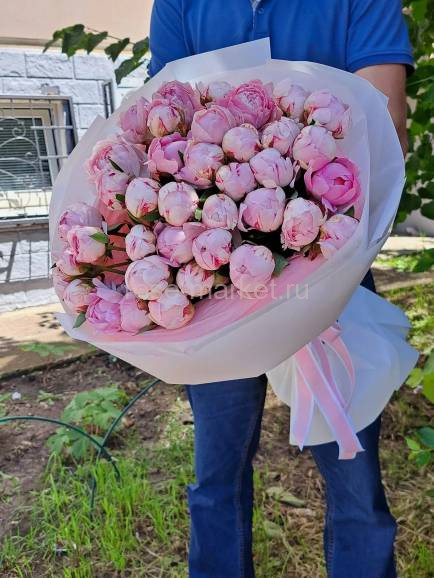 Букет "35 пионов"
